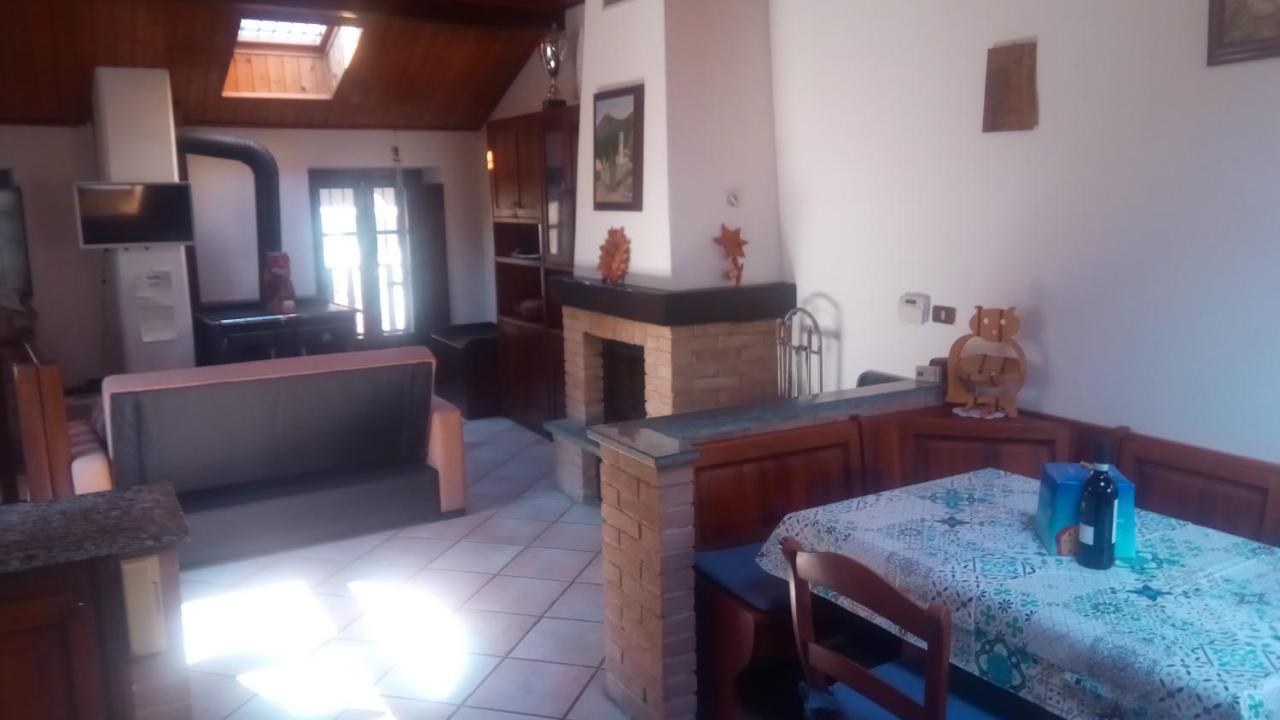 Villa Casa Del Rustico, Indipendente Vista Sacra Con Dipinto Caprie Exterior foto