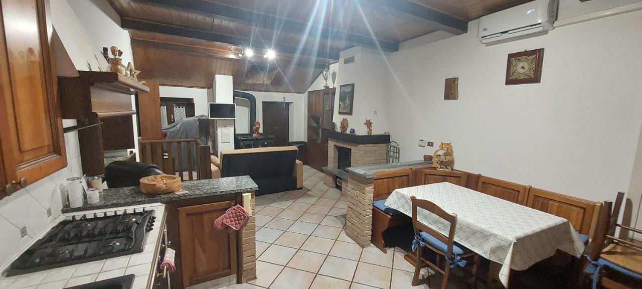 Villa Casa Del Rustico, Indipendente Vista Sacra Con Dipinto Caprie Exterior foto